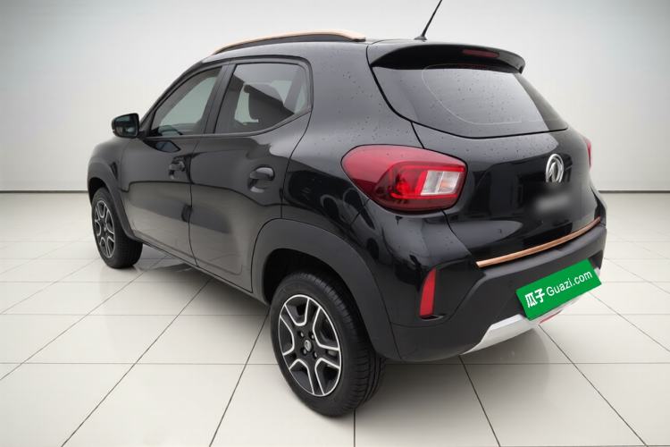 Used Dongfeng NAMMI BOX 2022 Chasing Wind Edition 331 km Standard Model
