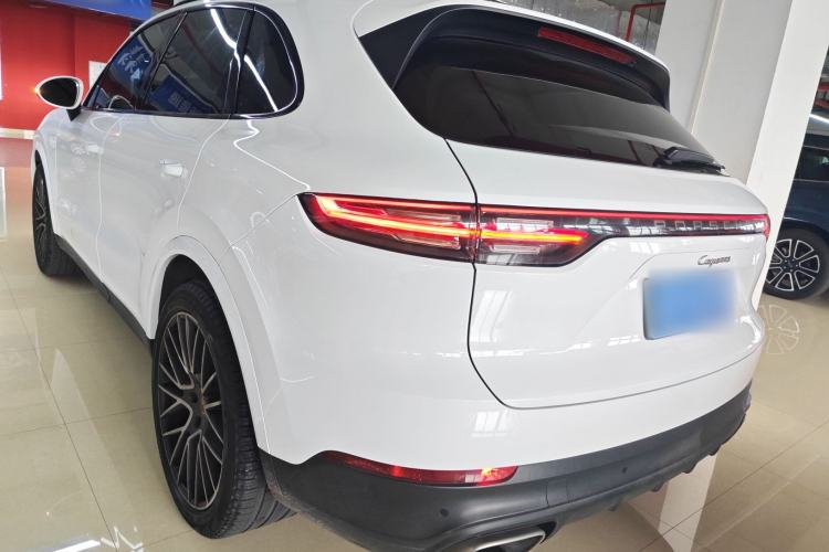 Used Porsche Cayenne 2019 Cayenne 3.0T Rear Left 45 Deg