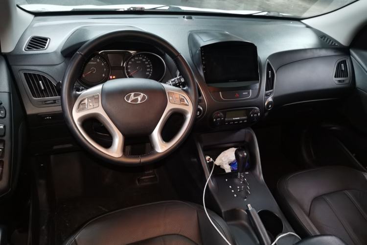 Used Hyundai ix35 2015 2.0L Automatic 2WD Smart Type China IV
