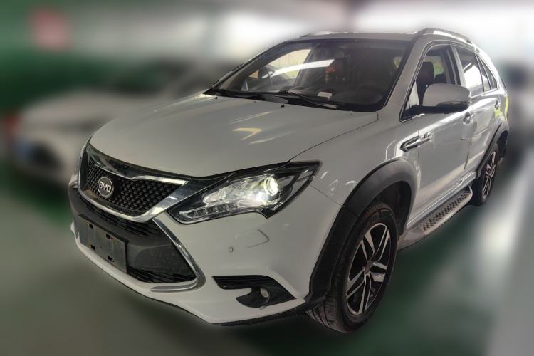Used BYD Tang New Energy 2015 2.0T Four-Wheel-Drive Flagship Model