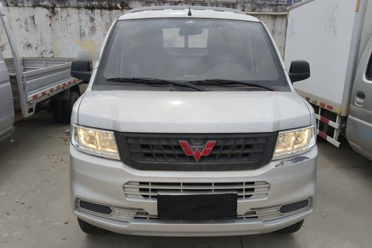 Used Wuling Rongguang New Truck 2023 1.5L Single-Row Extended Version Standard LAR
