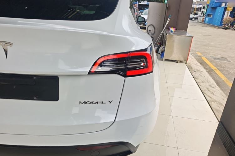 Used Tesla Model Y 2022 Rear-Wheel-Drive Version
