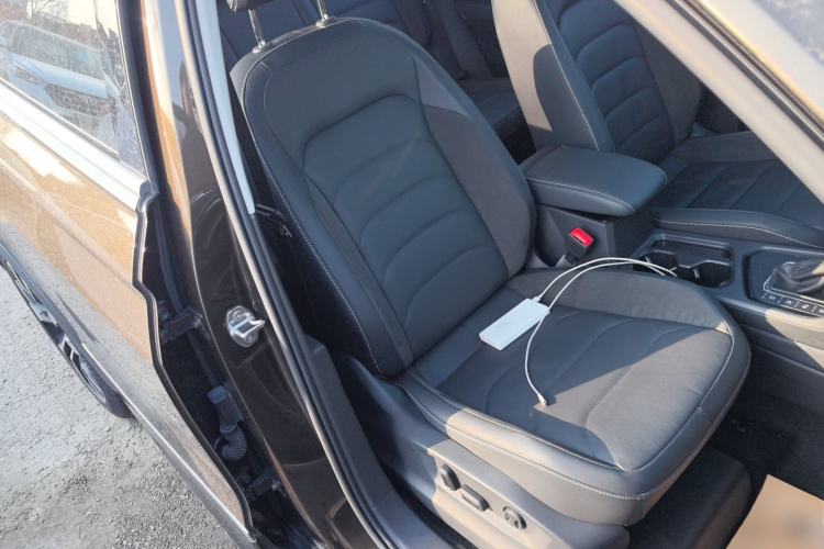 Used Volkswagen Tiguan L 2021 330TSI Automatic Two-Wheel Drive R-Line Enhanced Edition