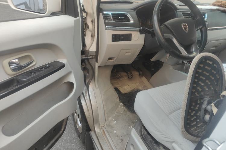 Used Jinbei New Hiace X30L 2018 1.5L Box Truck Wealth Edition DLCG14 Driver Seat