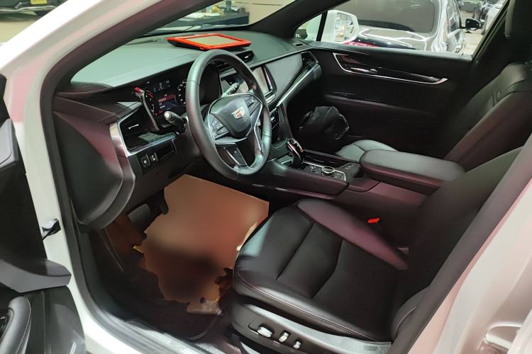 Used Cadillac XT5 2021 28T Luxury Model