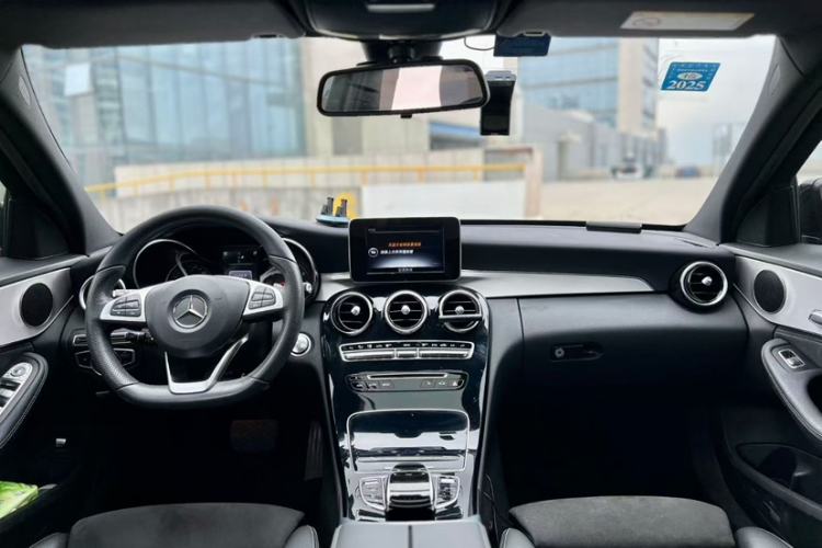 Used Mercedes-Benz C-Class 2017 Restyled C 200 Sport Edition Interior 3