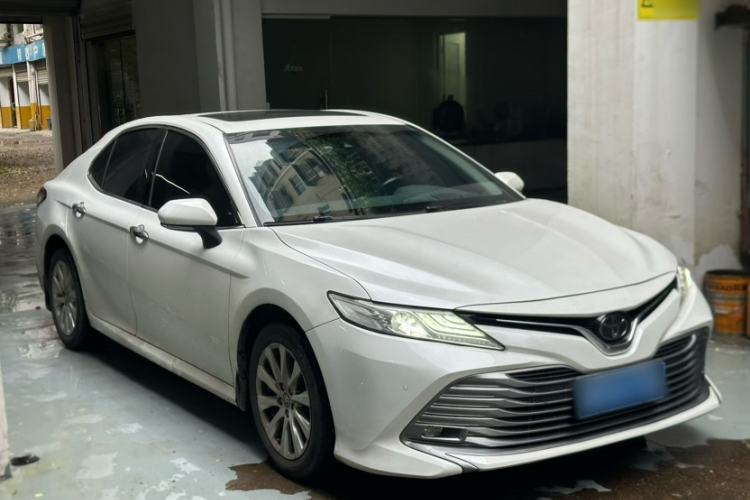 Used Toyota Camry 2019 2.0G Luxury Edition China VI Standard Exterior 2