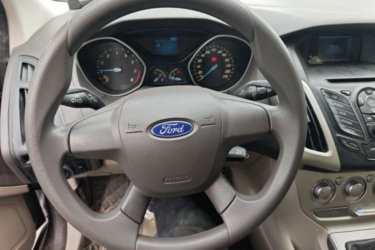 Used Ford Focus 2012 Sedan 1.6L Manual Comfort Model
