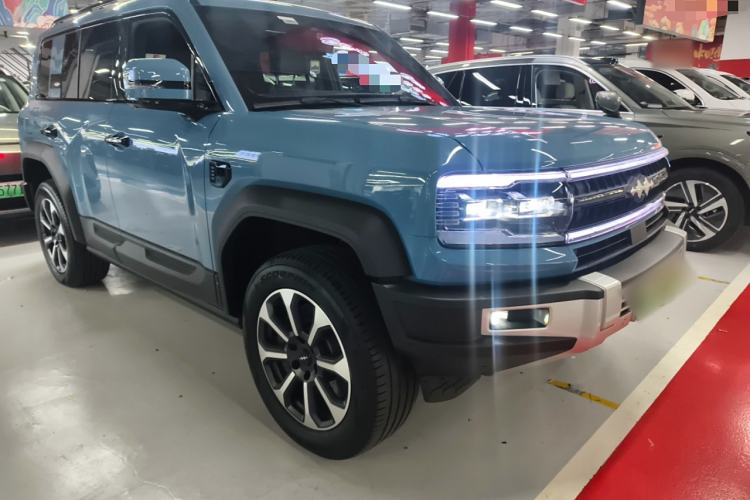 Used Formula Leopard Leopard 5 2023 Navigator Edition