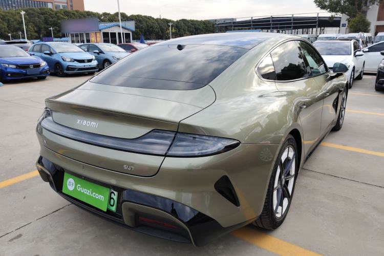 Used Xiaomi Auto SU7 2024 Four-Wheel Drive Ultra-Long Range Advanced Intelligent Driving Max Edition