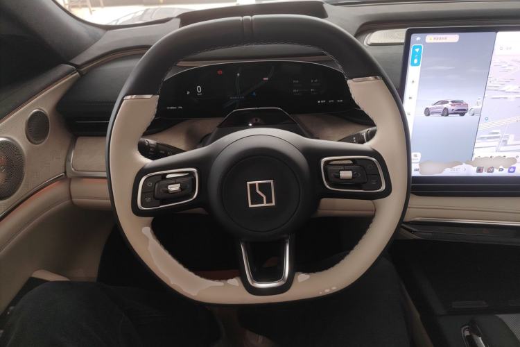 Used Zeekr 001 2026 95° All-Wheel-Drive Max Edition Steering Wheel
