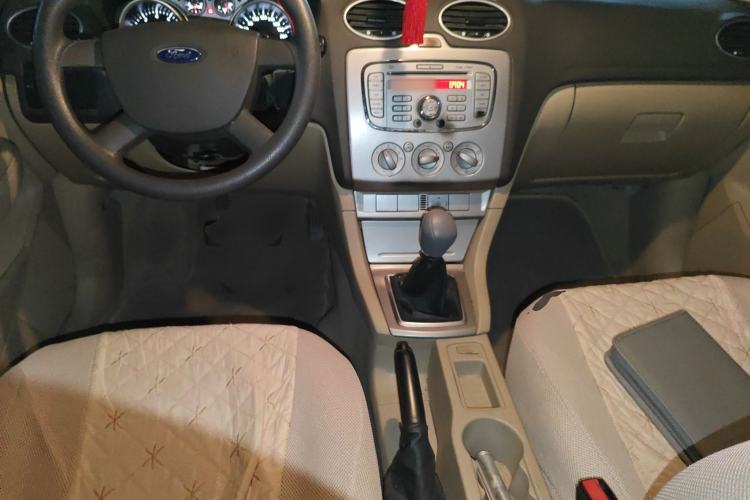 Used Ford Focus 2013 Sedan Classic 1.8L Manual Base Model