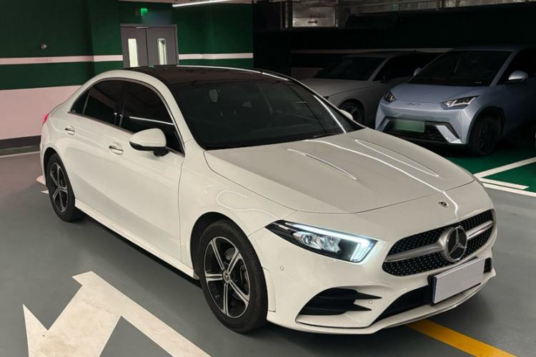 Used Mercedes-Benz A-Class 2022 Revised Version A 200 L Sport Sedan Fashionable Style Exterior 1