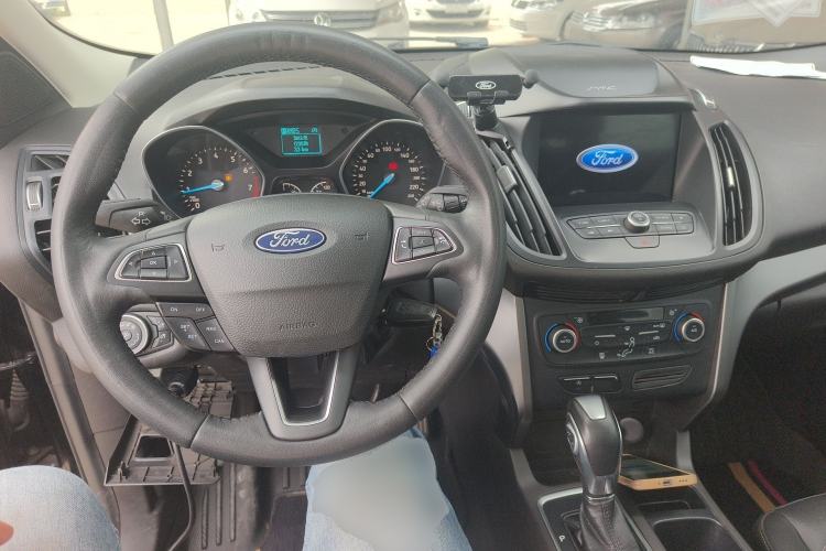 Used Ford Kuga 2019 EcoBoost 180 Two-Wheel-Drive Platinum Edition China VI Standard
