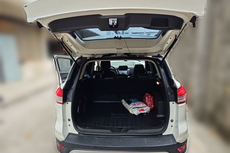 Used Ford Kuga 2013 1.6L GTDi Two-Wheel-Drive Trend Model