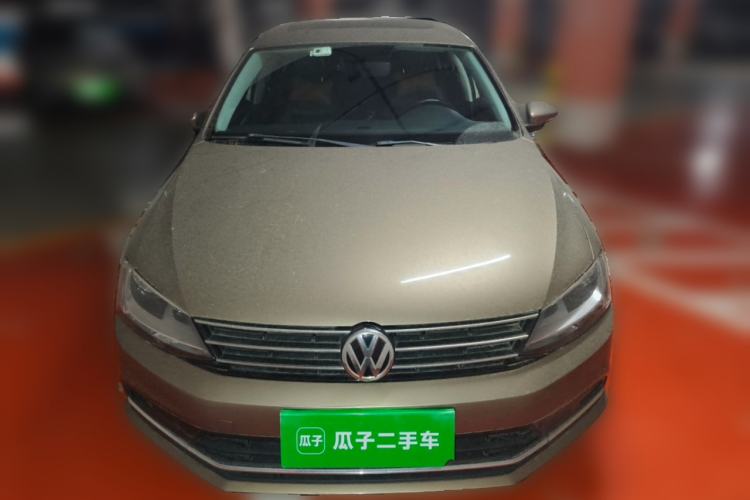 Used Volkswagen Sagitar 2015 1.6L Automatic Comfort Model Front