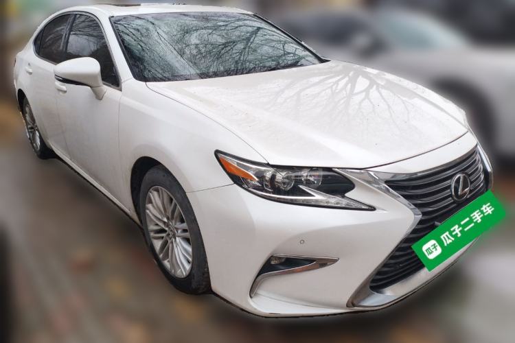 Used Lexus ES 2016 200 Midnight Special Limited Edition
