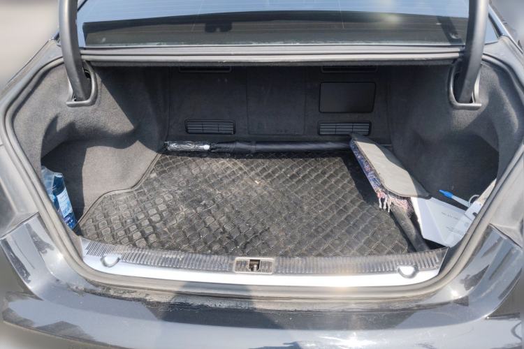 Used Audi A8 2012 A8L 45 TFSI quattro Comfort model
