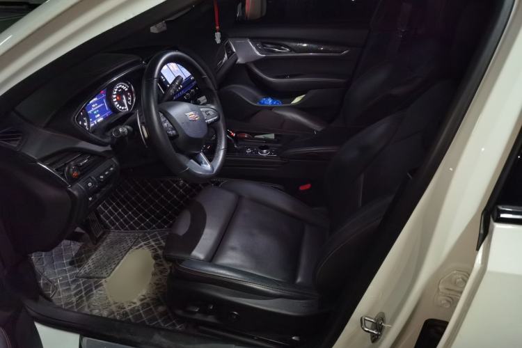 Used Cadillac CT5 2020 Revised 28T Platinum Sport Edition Left Front Seat