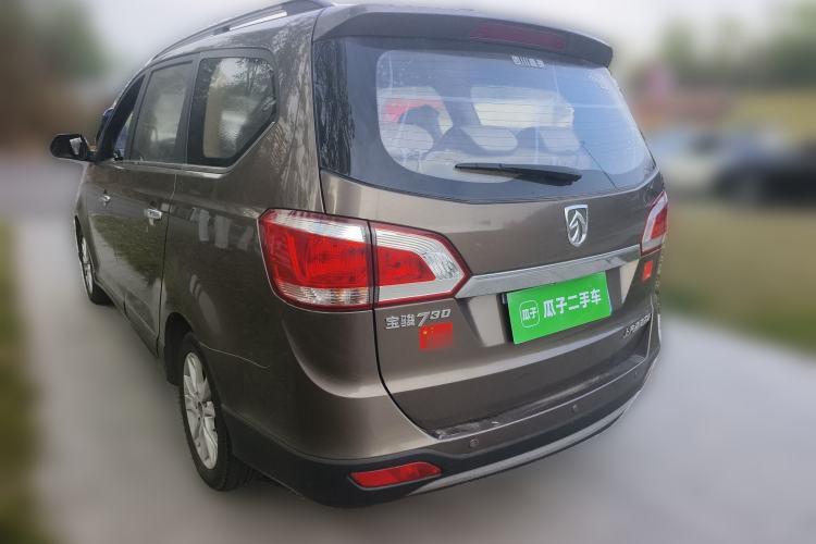 Used Baojun 730 2014 1.5L Manual Luxury Navigation ESP Version 7 Seats