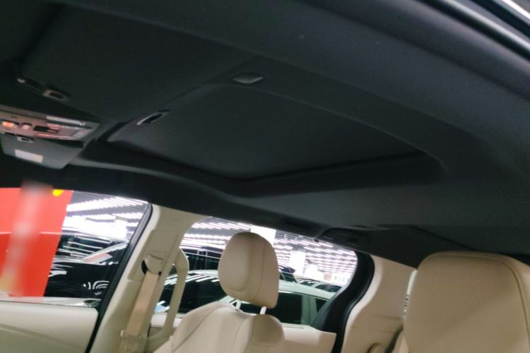 Used Toyota Granvia 2023 2.5L Hybrid Prestige PLUS Edition