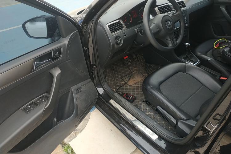 Used Volkswagen Santana 2013 1.6L Automatic Comfort Edition
