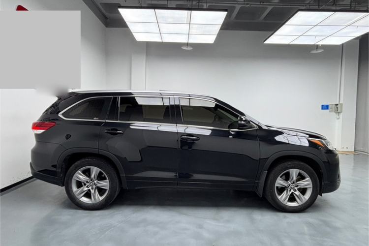 Used Toyota Highlander 2021 2.0T Four-Wheel Drive Luxury Edition 7 Seats
