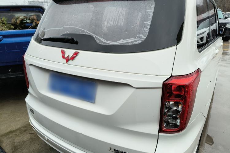 Used Wuling Hongguang 2019 1.5L S Comfort Edition China VI LAR
