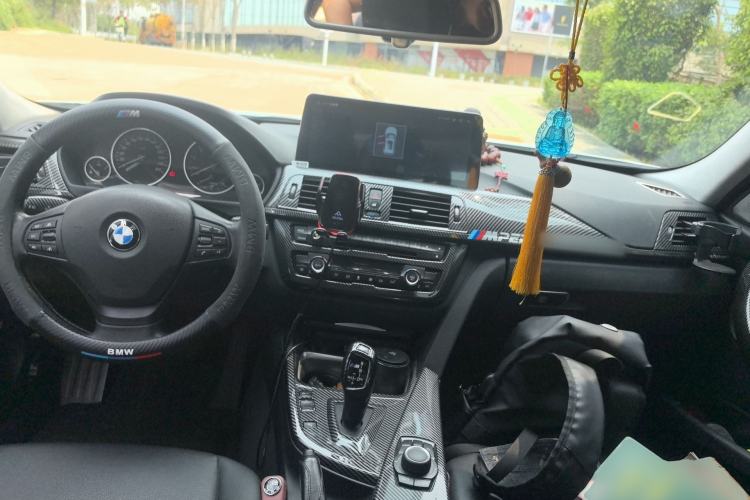 Used BMW 3 Series 2014 320Li Fashion Model Center Console