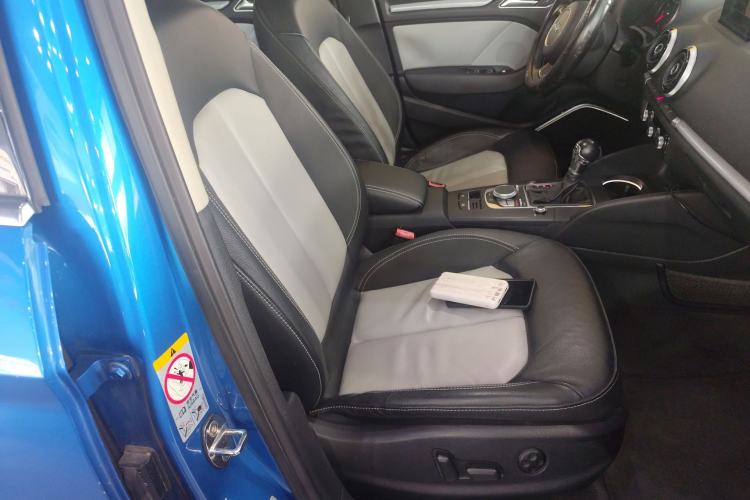 Used Audi A3 2016 Limousine 40 TFSI Luxury Model