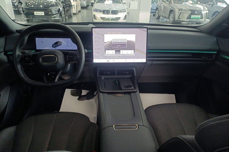 Used Lynk & Co 07 2024 EM-P 126 Long-Range Ultra
