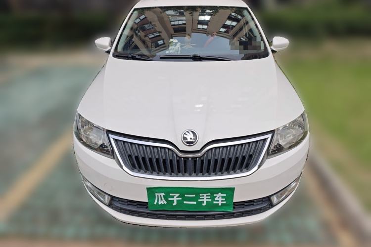 Used Skoda Rapid 2015 1.6L Manual Smart Selection Model