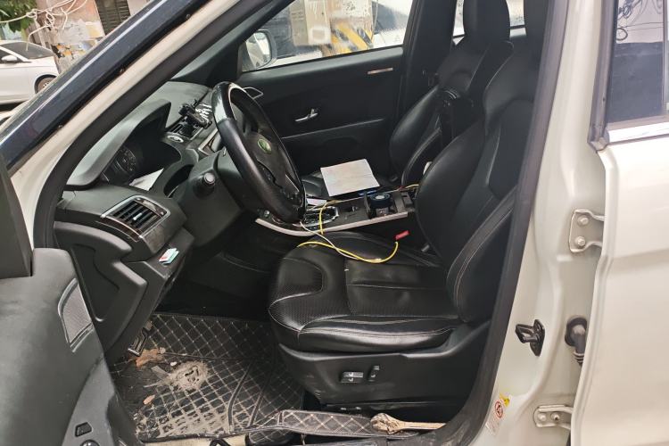 Used Land X7 2015 2.0T Panoramic Prestige Edition