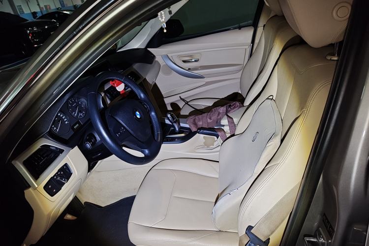 Used BMW 3 Series 2014 320Li Fashion Model