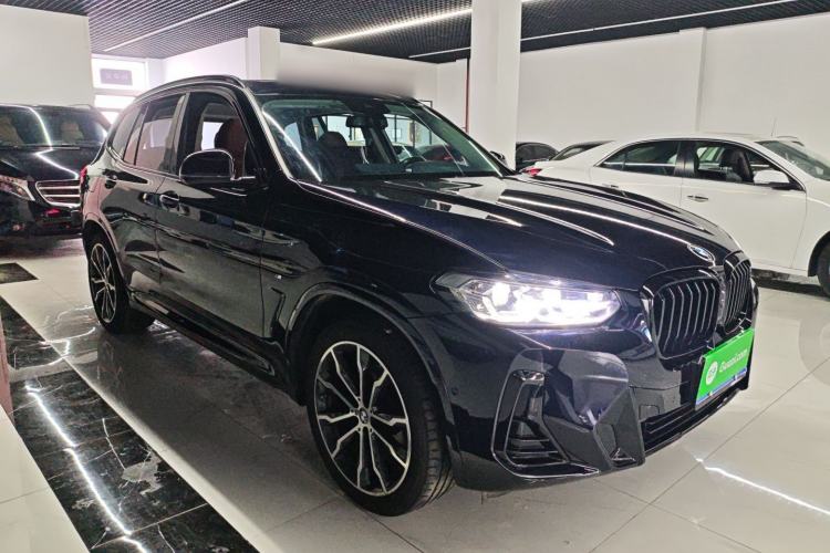 Used BMW X3 2022 Facelift xDrive30i Luxury Edition M Night Edition Package Front Right 45 Deg