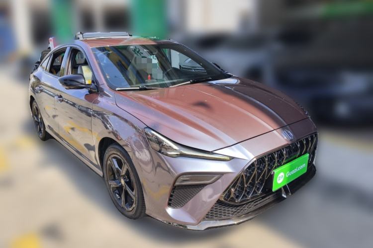 Used MG 5 Scorpio 2022 1.5T Trophy Sport Luxurious Edition Front Right 45 Deg