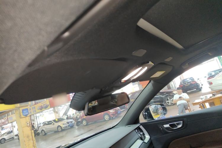 Used Volvo XC60 2025 B5 4x4 Smart Luxury Edition