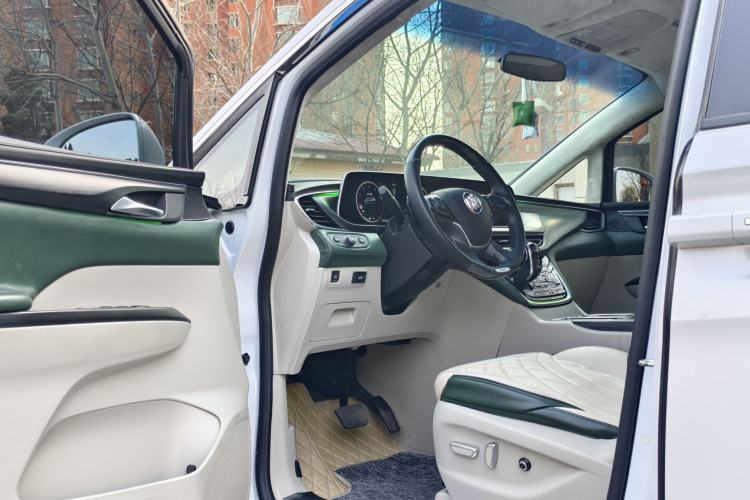 Used Buick GL8 2023 ES Lu Zun Comfort Model
