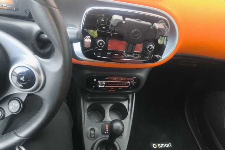 Used smart fortwo 2015 1.0L 52 kW Hardtop Passion Edition