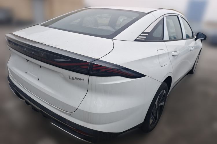 Used Geely Galaxy L6 2025 EM-i 140km Explorer+ Edition Rear Right 45 Deg