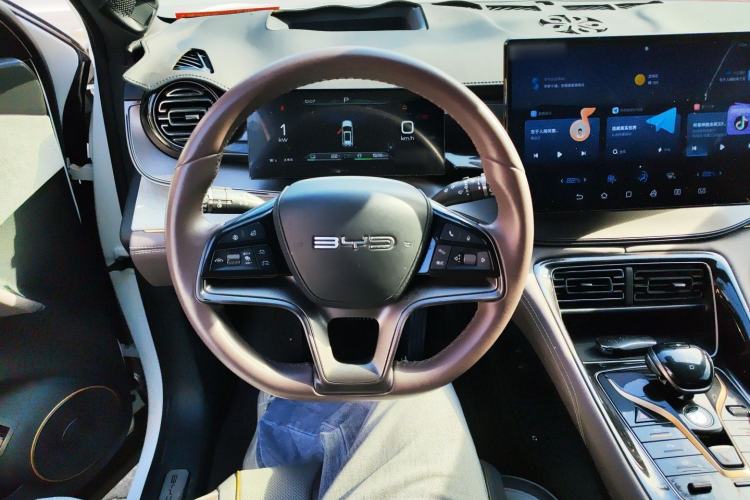 Used BYD Frigate 07 2023 DM-i 205KM Flagship Model