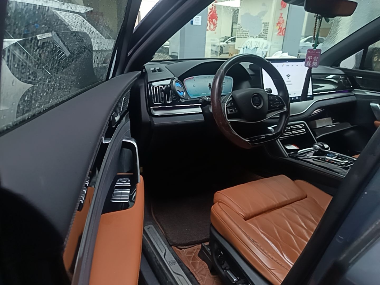 BYD Tang New Energy 2022 EV 730KM Luxury Model — снимка 18