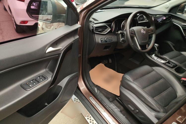 Used MG GS 2015 1.5TGI TST Luxury Edition Driver Seat