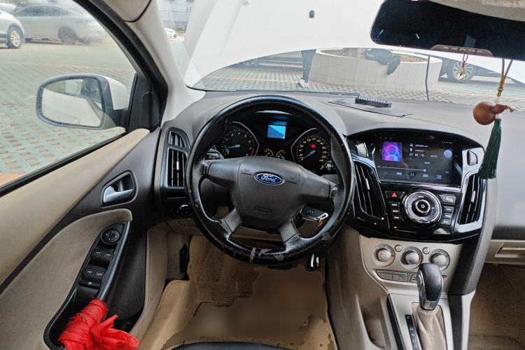 Used Ford Focus 2012 Sedan 1.6L Automatic Comfort Model
