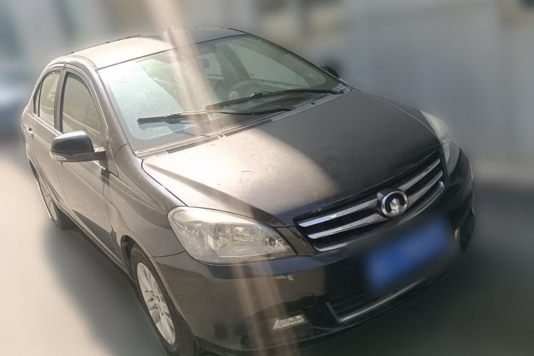 Used Great Wall C30 2015 Classic Edition 1.5L Manual Enjoyment Model Front Right 45 Deg