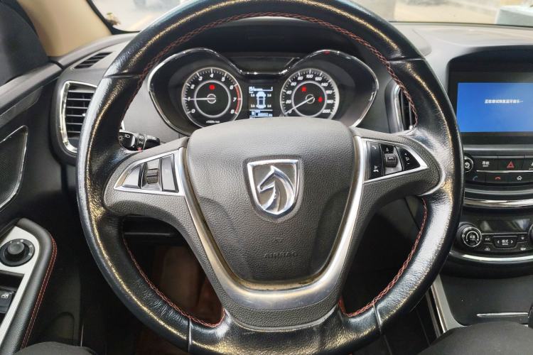 Used Baojun 560 2016 1.8L iAMT Luxury Model