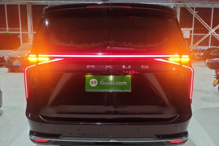 Used SAIC MAXUS G90 2022 2.0T Interstellar Seven-Seater Rear