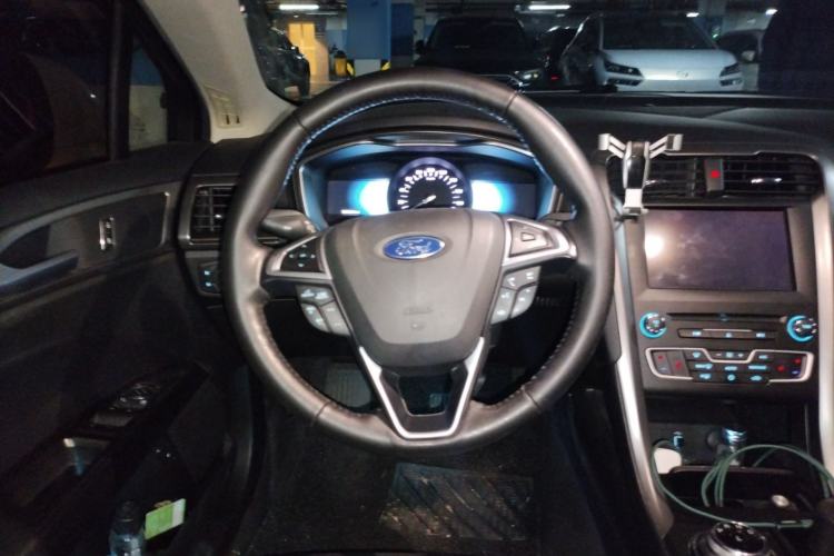 Used Ford Mondeo New Energy 2018 2.0 PHEV Zhihao Trim Steering Wheel