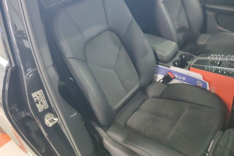 Used Porsche Macan 2021 Macan 2.0T