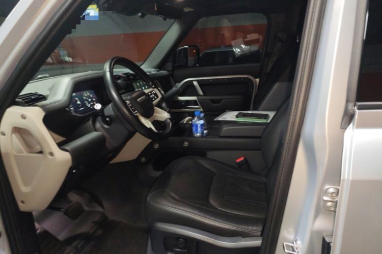 Used Land Rover Defender 2022 110 P400 X-DYNAMIC HSE Left Front Seat